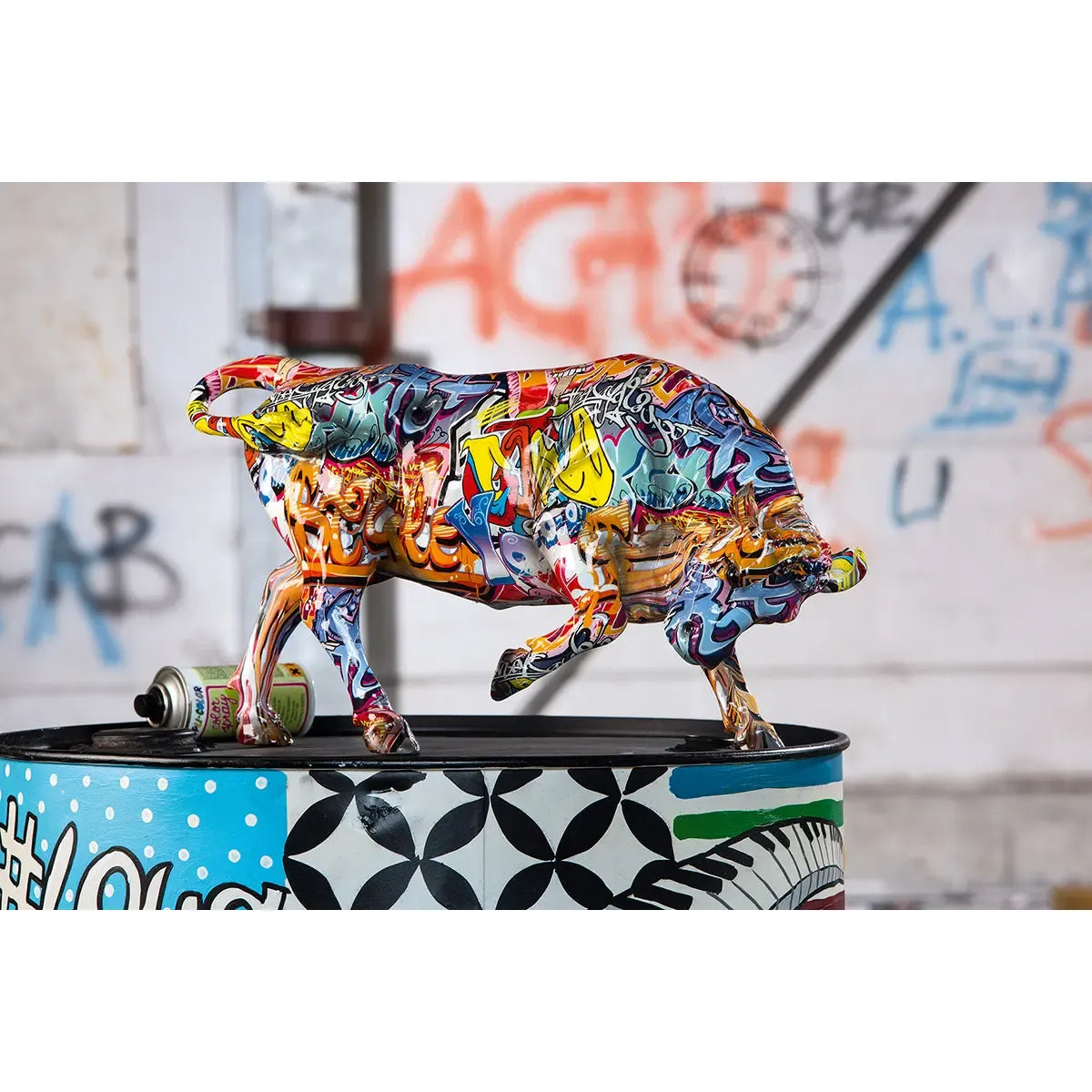 Dekofigur – Mehrfarbiges Graffiti, Stiermotiv, Höhe 27 cm - Street Art | Gilde