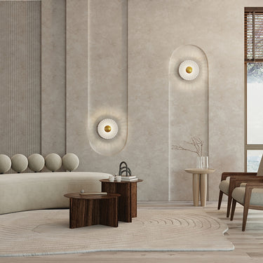 Wandleuchte Gebürstetes Messing, Glasschirm, integrierte LED – Fiore | Maytoni