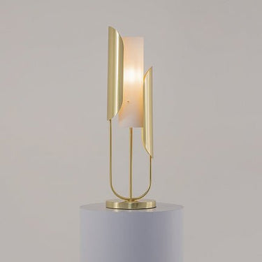 Tischleuchte Goldfarbener Metallrahmen Satinierter Zylindrischer Glasschirm & Modernes Design – Cipresso | Maytoni - Esszett Luxury | Stilvolles Wohnen mit Charakter