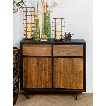 Sideboard – Naturfarbenes Eisen, Schwarzer Akzent, Rechteckige Form | Gilde