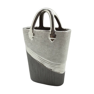 Vase – Graue Keramik, Silberfarbene Streifen, Taschenform - Bridgetown | Gilde