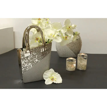Vase – Champagnerfarbene Keramik, Silberfarbener Akzent, Taschenform - Grace | Gilde