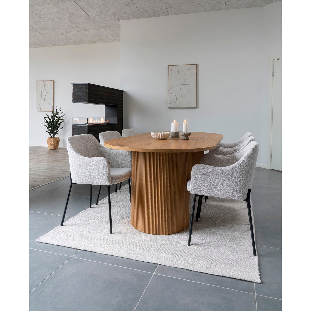 Wanddeko – Weißes Finish, abstraktes Reliefdesign, 90 cm hoch - Madeline | House Nordic