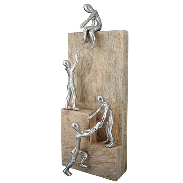 Skulptur – Natürliches Mangoholz, Klettermotiv, Rechteckiges Design - Helping Hand | Gilde
