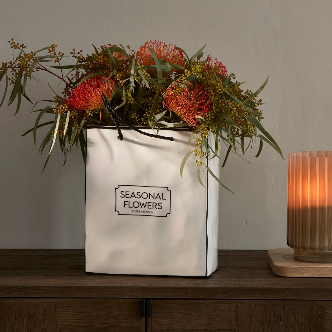 Vase Handtaschenform Weiß Porzellan – W01 | Rivièra Maison - Esszett Luxury | Stilvolles Wohnen mit Charakter