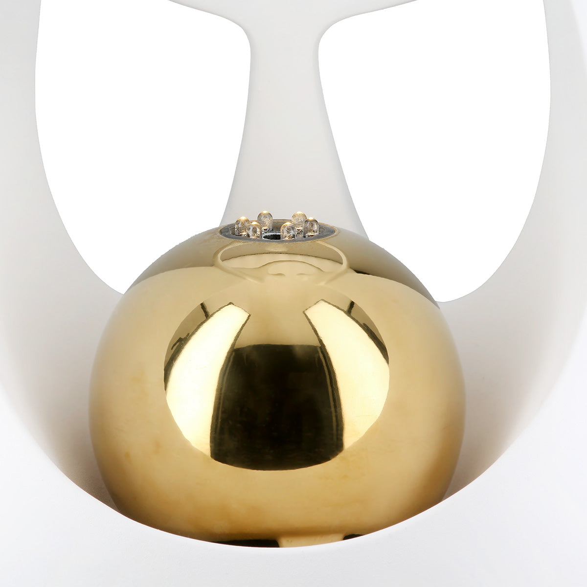 Brunnen – Familien Design, LED Beleuchtung, Weiße Optik - Kolmikko | Gilde