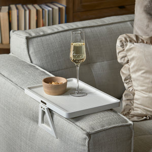 Armlehnentablett Beige, Rechteckig, Holz - Monogram Plateau De Fauteuil | Rivièra Maison - Esszett Luxury | Stilvolles Wohnen mit Charakter