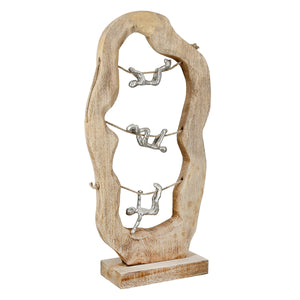 Skulptur – Aluminium Optik, Klettermotiv, Mangoholz Basis - Seiltanz | Gilde