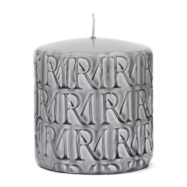 kerze Beige Paraffin mit geprägtem Monogramm M – Monogram | Rivièra Maison - Esszett Luxury | Stilvolles Wohnen mit Charakter