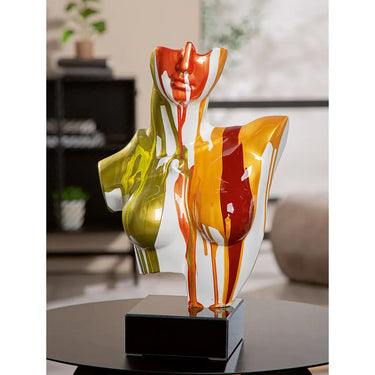 Skulptur – Weibliche Form, Bunte Farbe, Schwarzer Sockel - Bella | Gilde