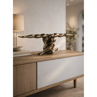 Skulptur – Champagnerfarbe, Antike Optik, Matter Schimmer, Höhe 20 cm - Cliffhanger | Gilde