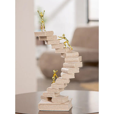 Skulptur – Creme Kunstharz, Steinoptik Oberfläche, Goldene Akzente - Path of Knowledge | Gilde