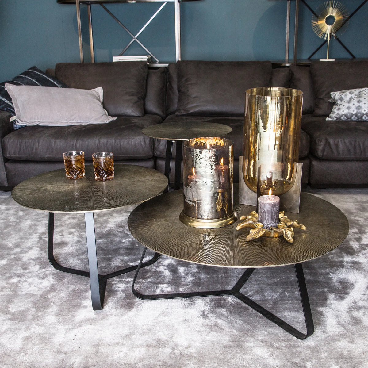 Couchtisch – Goldene Farbe, Aluminium Tischplatte, Eisen Gestell, S – Kae | PTMD