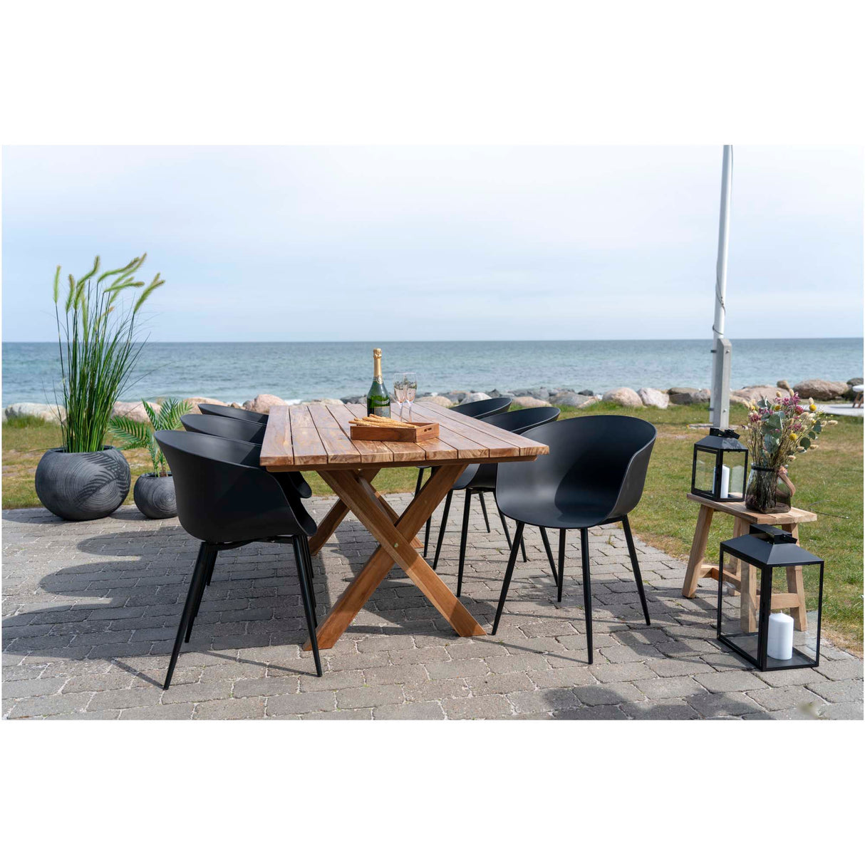 Esszimmerstuhl - Schwarz, PP-Kunststoff, schwarze Beine - Roda | House Nordic
