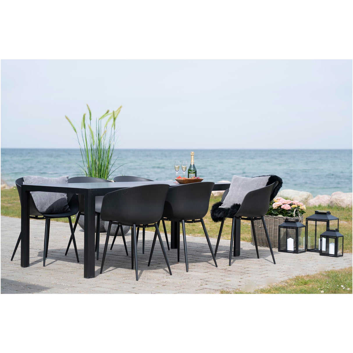 Esszimmerstuhl - Schwarz, PP-Kunststoff, schwarze Beine - Roda | House Nordic