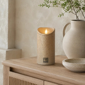 LED-Kerze M mit beweglicher Flamme und Timer-Funktion - batteriebetrieben | PTMD
