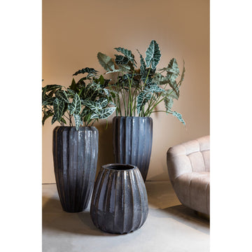 Vase aus Keramik, rund, blau mit gerippter Struktur – Olver | PTMD - Esszett Luxury | Stilvolles Wohnen mit Charakter