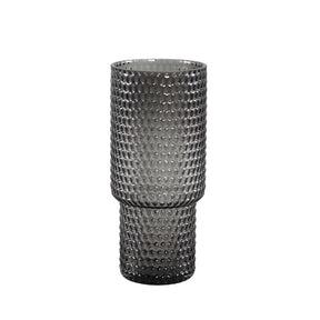 Vase aus Glas mit gerippter Struktur erhöhtem Sockel & dekorativem Formdesign – Archie | PTMD - Esszett Luxury | Stilvolles Wohnen mit Charakter
