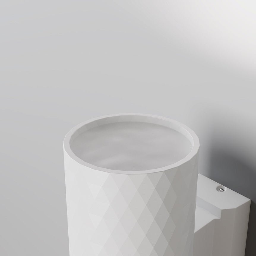 Wandleuchte mit weißem Aluminiumgehäuse und versiegeltem Sicherheitsglas – Bowery | Maytoni - Esszett Luxury | Stilvolles Wohnen mit Charakter