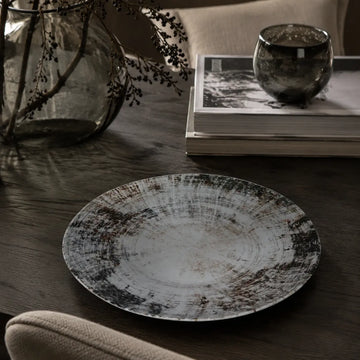 Plate made of porcelain with a round shape, smooth surface & high-quality finish S – Kaylaa | PTMD