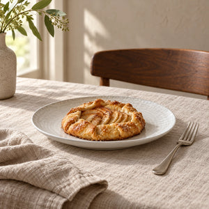 Porcelain plate with round shape, fine glaze & high-quality workmanship S – Kaylaa | PTMD