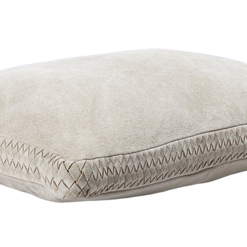 Kissen - Taupe Veloursleder, Reißverschluss, Polyesterfüllung, M – Suky | PTMD