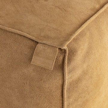 Hocker rechteckig aus Wildleder mit handgefertigtem Finish und dekorativer Naht – Marieke | PTMD - Esszett Luxury | Stilvolles Wohnen mit Charakter