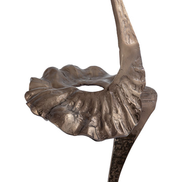 Statue – Messing Aluminium, Schwarze Basis, Skulpturales Design, S - Yobie | PTMD