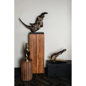 Cast aluminum statue with crocodile head and hand-finished surface – Lizee | PTMD