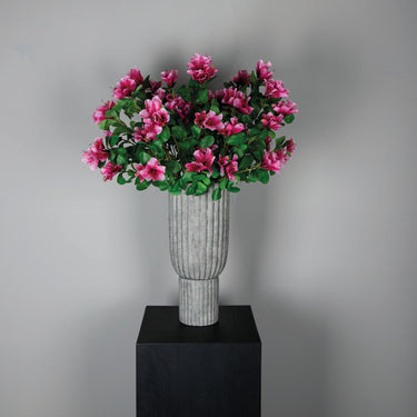 künstliche blume Azalee mit strukturreichem Blattwerk und dekorativer naturgetreuer Ausführung – Garden Flower | PTMD - Esszett Luxury | Stilvolles Wohnen mit Charakter