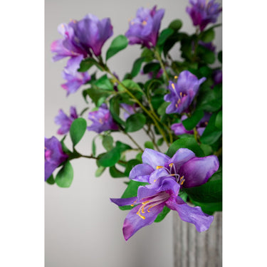 künstliche blume Azalee mit detailliertem Blattwerk und dekorativer naturgetreuer Ausführung – Garden Flower | PTMD - Esszett Luxury | Stilvolles Wohnen mit Charakter