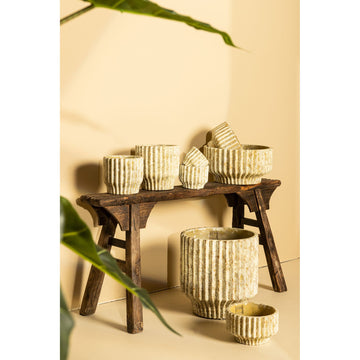 Topf – Linien Design, Runde Form, Zement Material, Creme, Niedrig, M – Gabriel | PTMD