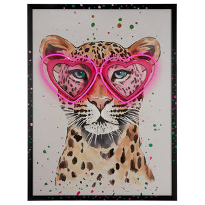 Wandbild – Ausdrucksstarkes Leopardmotiv, Glänzende Leinwand, Rosafarbene Akzente, 83 cm - Leo Love | Gilde