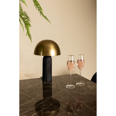 Beistelltisch aus Marmor und Edelstahl quadratisches Design, handgefertigte Verarbeitung – Plaza | PTMD - Esszett Luxury | Stilvolles Wohnen mit Charakter