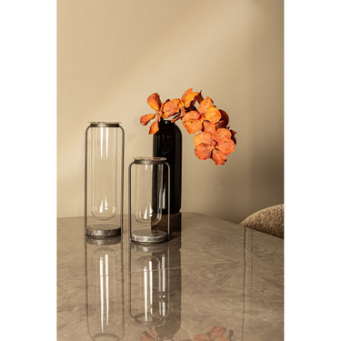 Vase aus massivem Glas, runde Form, Metall - und Marmorsockel – Kirsa S | PTMD - Esszett Luxury | Stilvolles Wohnen mit Charakter