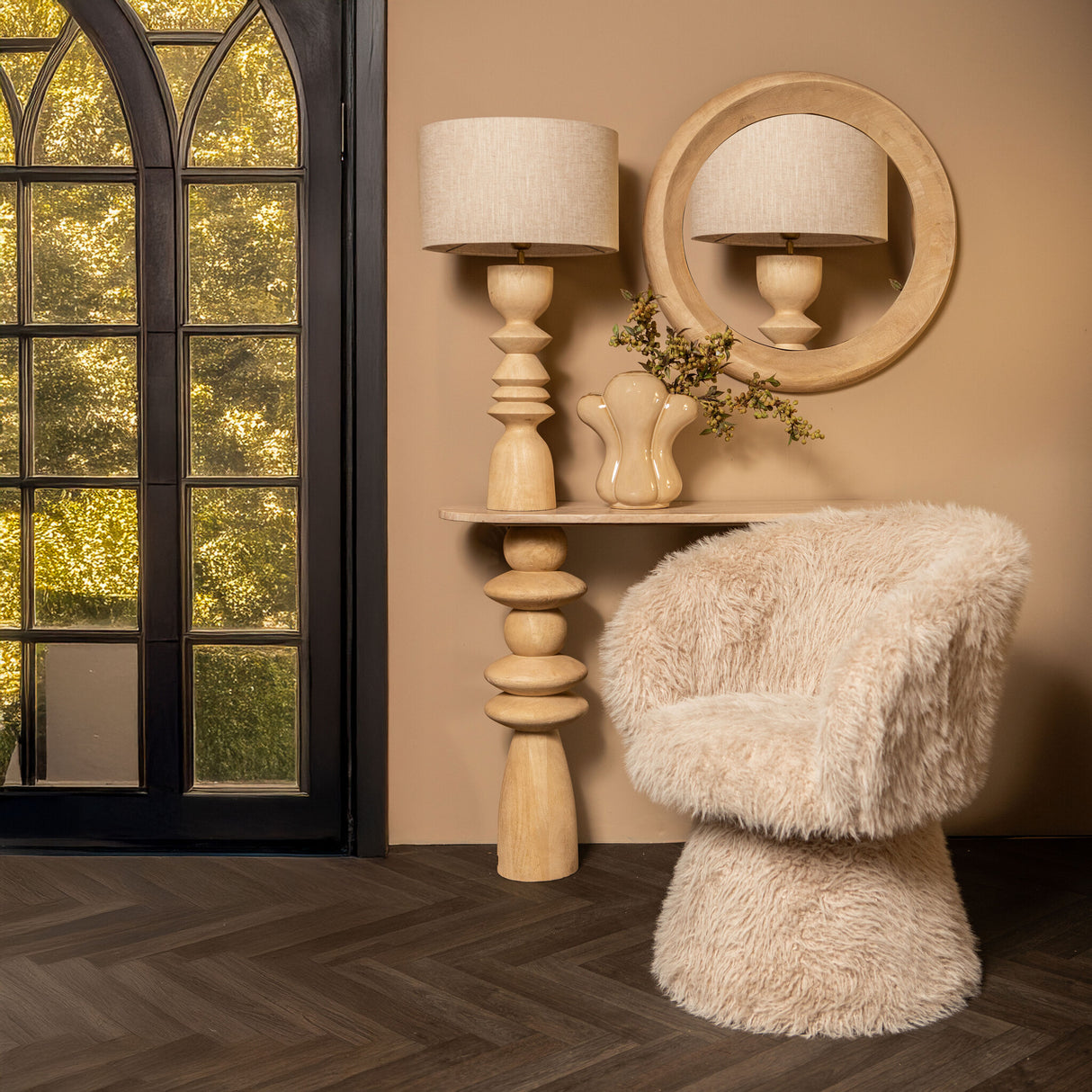 Tischlampe aus Mangoholz mit Naturton und schlankem Design in runder Form – Elaine | PTMD