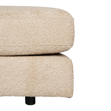 Hocker – sandfarbene Oberfläche, Stoff Bezug, gepolsterte Form – Nilla | PTMD