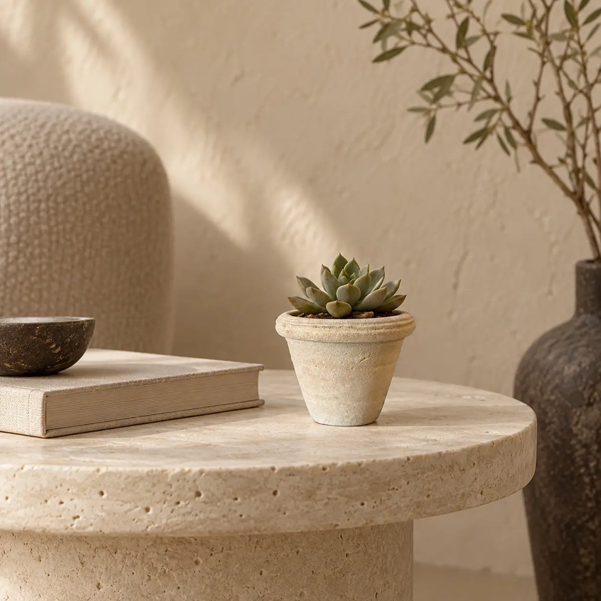 Terracotta pot, round design, with rim XS – Nella | PTMD
