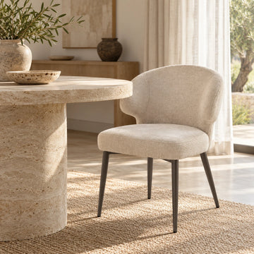 Esszimmerstuhl aus Aphrodite-Stoff mit gepolsterter Sitzfläche und Clay-Metallgestell – Ares | PTMD