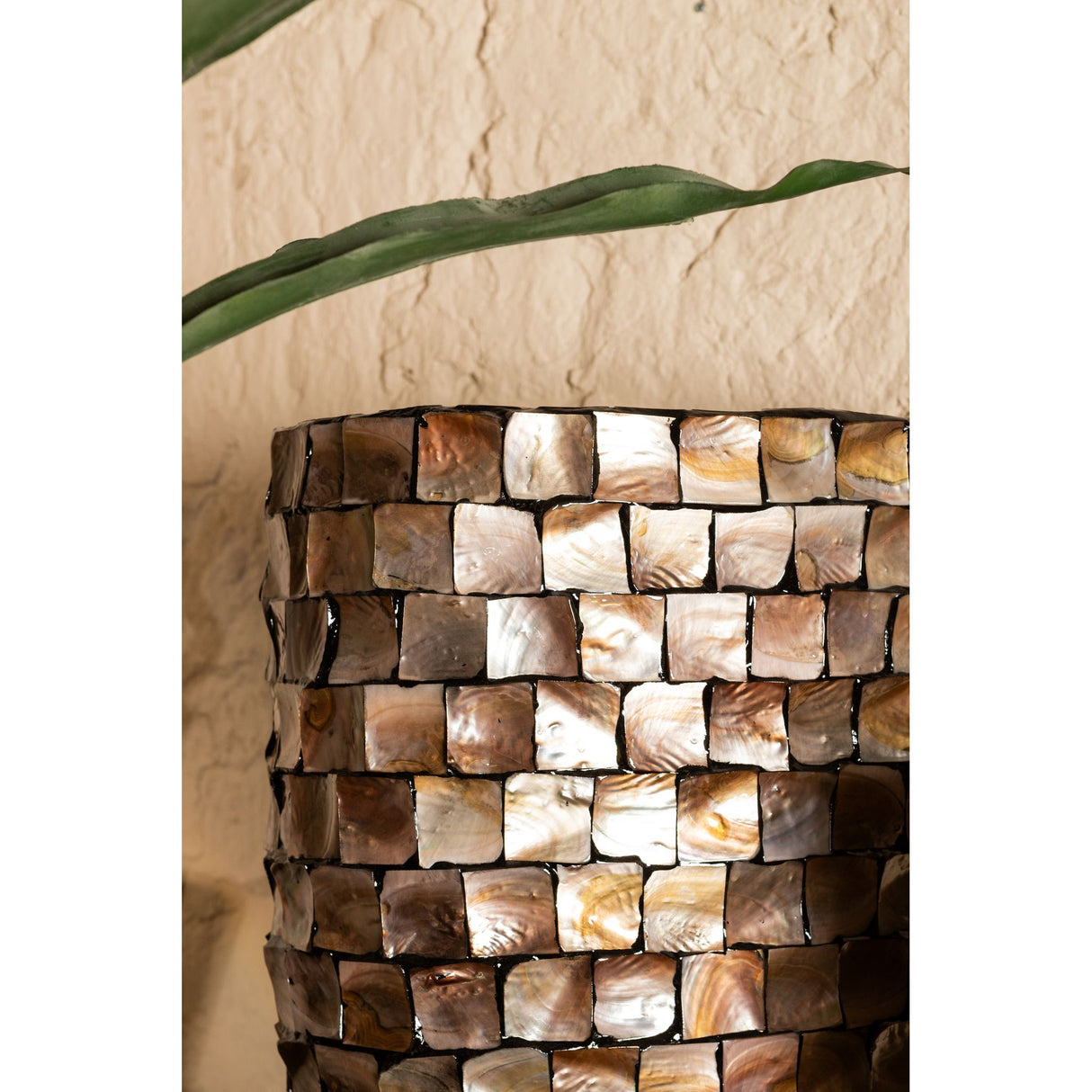 Spiegel – Schalendesign, Rechteckige Form, Kunststoff Material, Bronze – Chelsae | PTMD