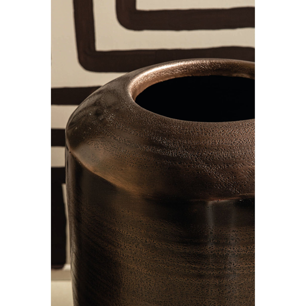Flower pot – Round shape, aluminum sheet, copper-colored surface, L – Michael | PTMD