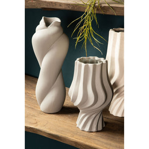 Vase - Twisted Shape, Matte Finish, Cream Color, Ceramic Material, L - Donnella | PTMD