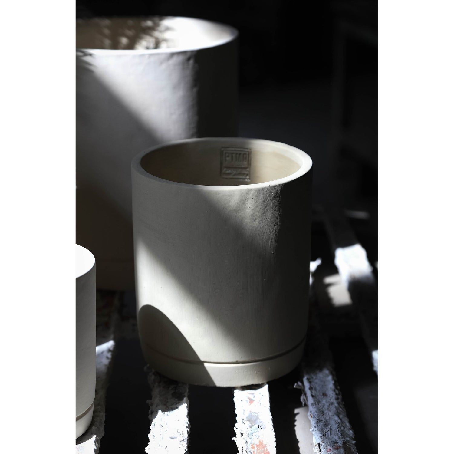 Flowerpot - Cylindrical Cement, Round Shape, Matt Finish, Cream, M – Vik | PTMD