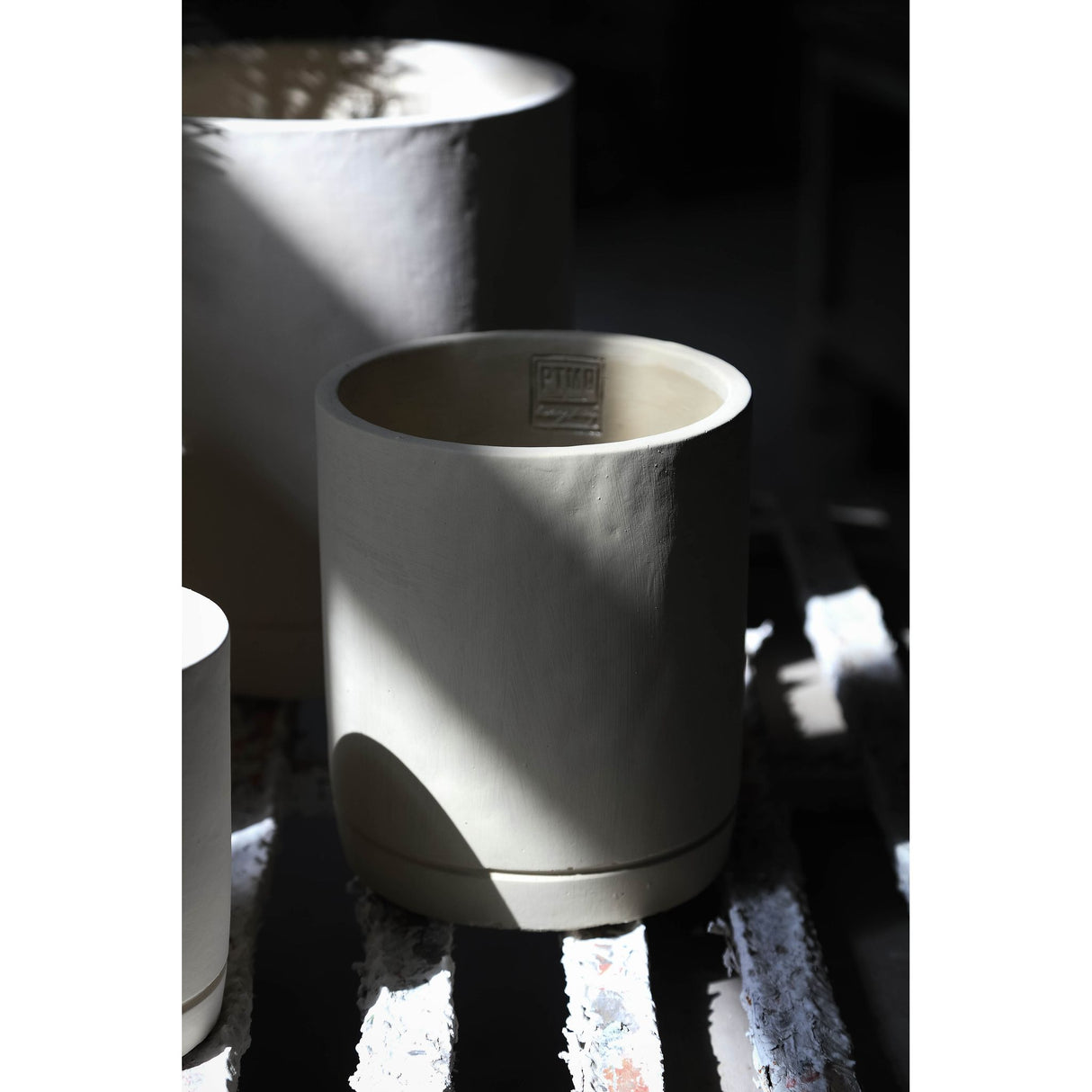 Flowerpot - Cylindrical Cement, Round Shape, Matt Finish, Cream, M – Vik | PTMD
