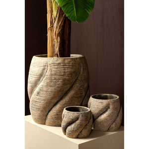 Blumentopf – Taupe Farbe, Wirbel Design, Zement Material, Niedrige Form, M – Evanthia | PTMD