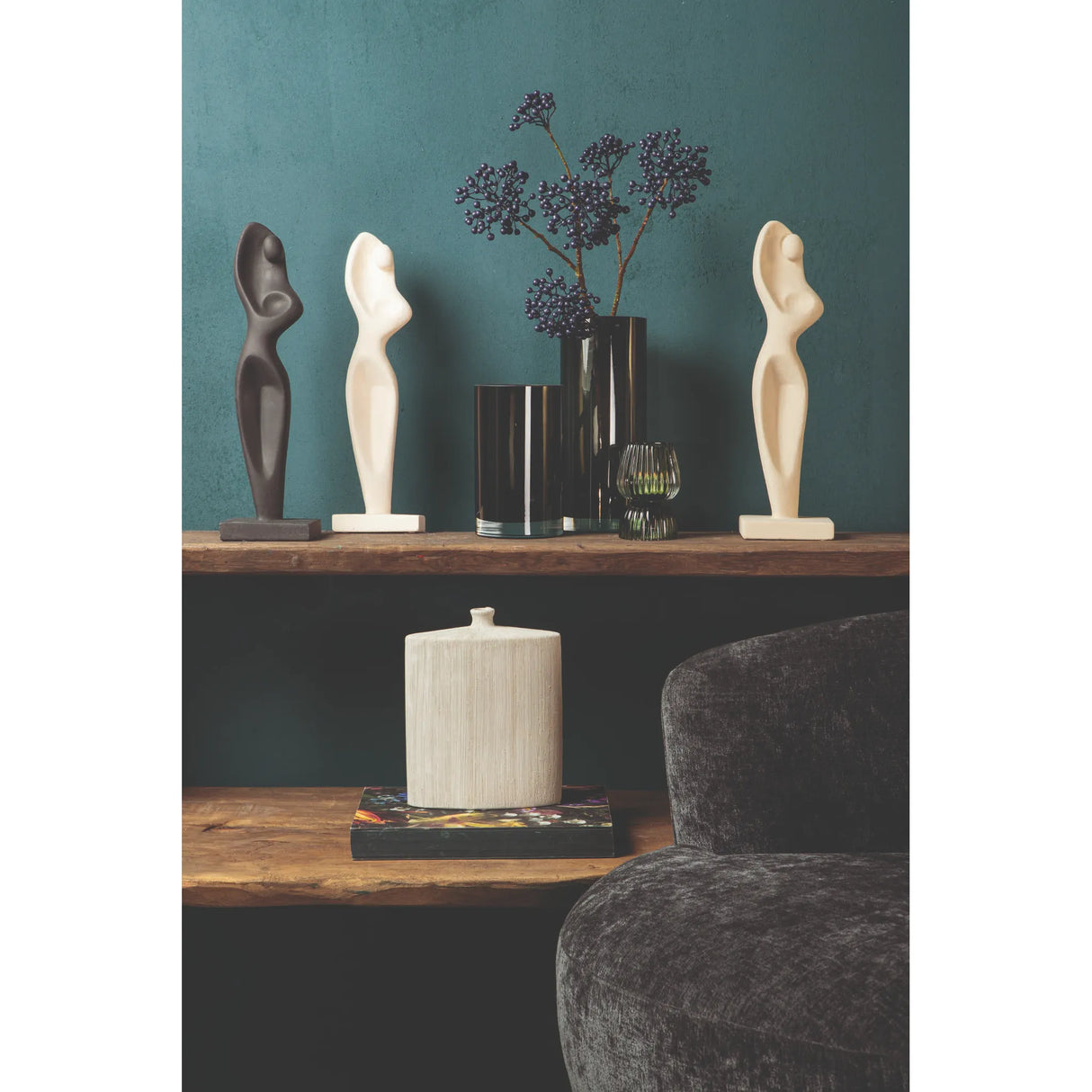 Statue – Abstraktes Körper Design, Zement Material, Bordeaux – Sumaya | PTMD