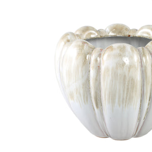 Pot – Cream-colored surface, Round shape, Strong ribbed texture, Stoneware, L – Dugan | PTMD