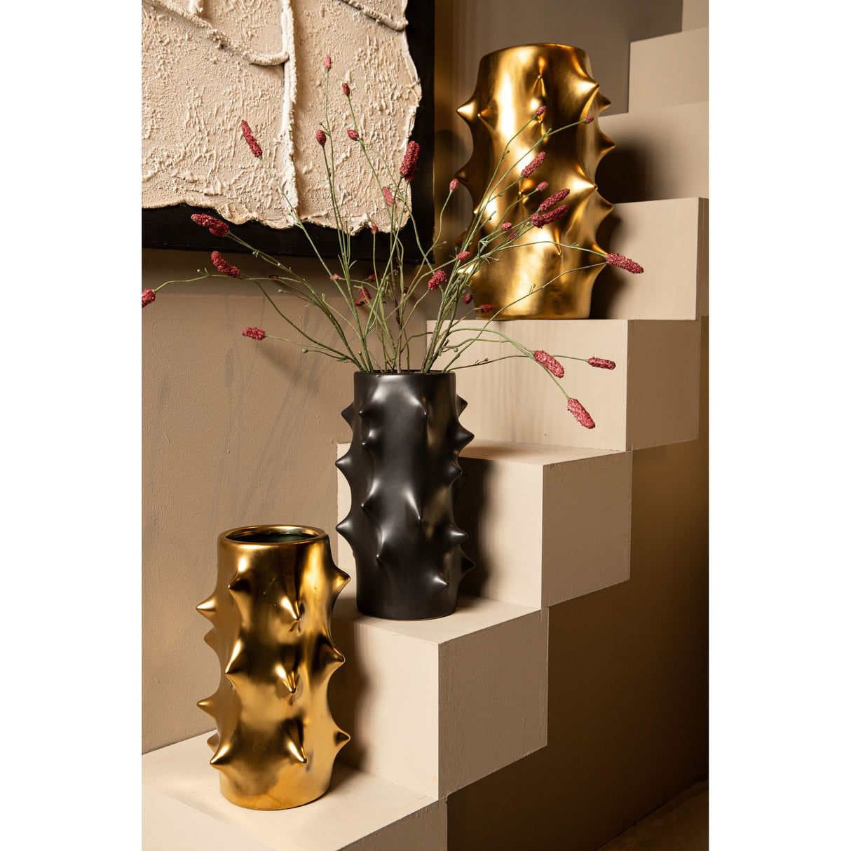 Topf – Rundes Design, Keramik Material, Wölbende Form, Gold, L – Oswaldo | PTMD