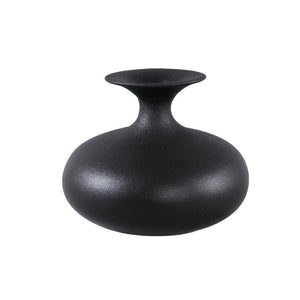 Pot – Ceramic Stoneware, Bulbous Design, Black, M – Lyndsay | PTMD
