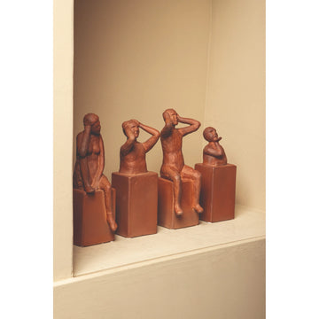 Statue – Mensch Design, Keramik Material, Braun, A – Amii | PTMD